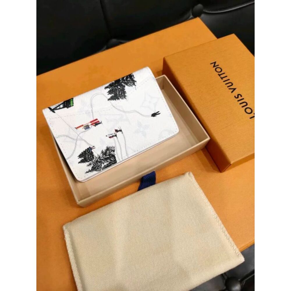 Louis Vuitton Women Pre-Loved Bag Brand New Condition